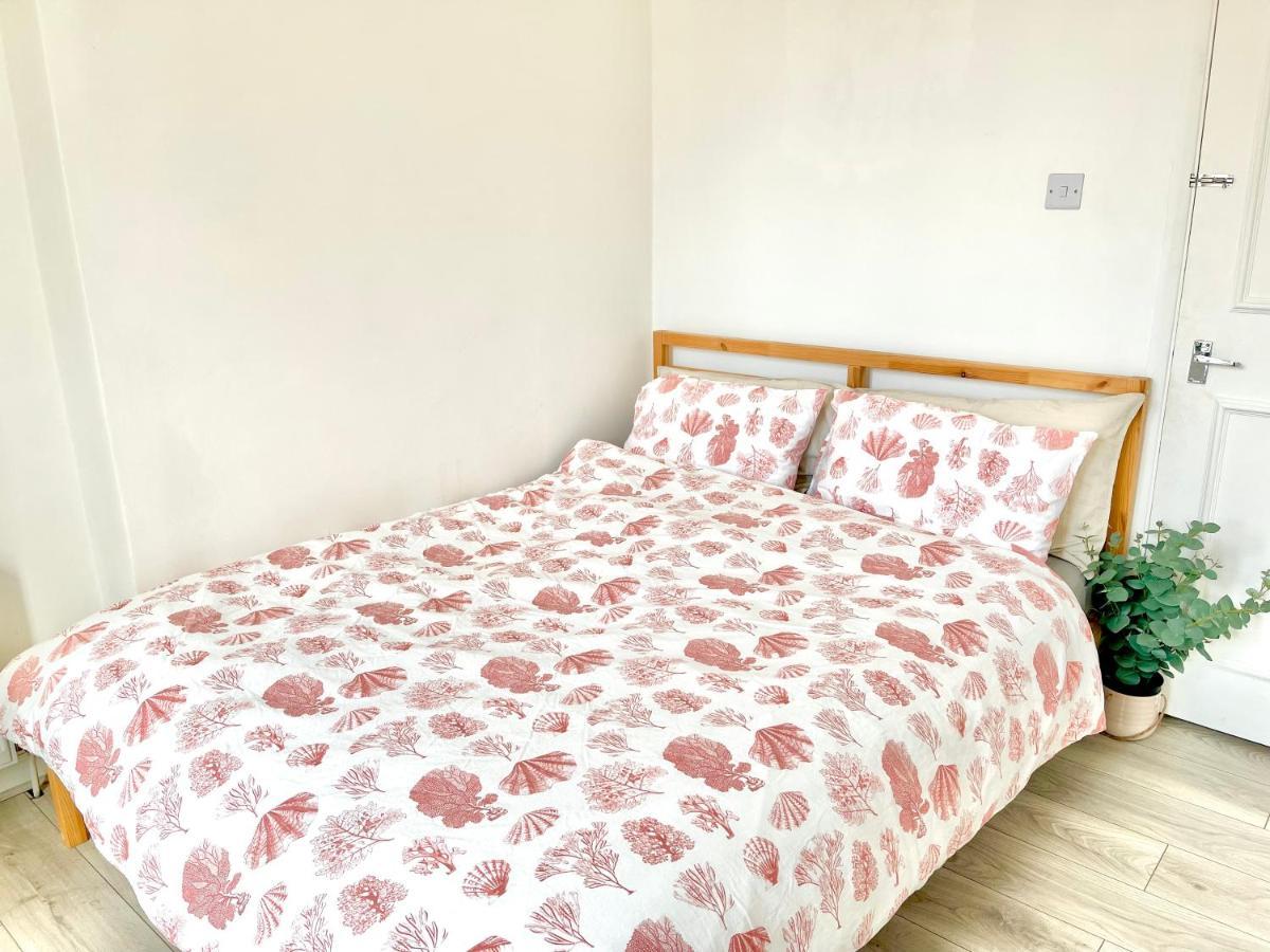 לונדון Archway Mordern 2 Bedrooms Apartment מראה חיצוני תמונה
