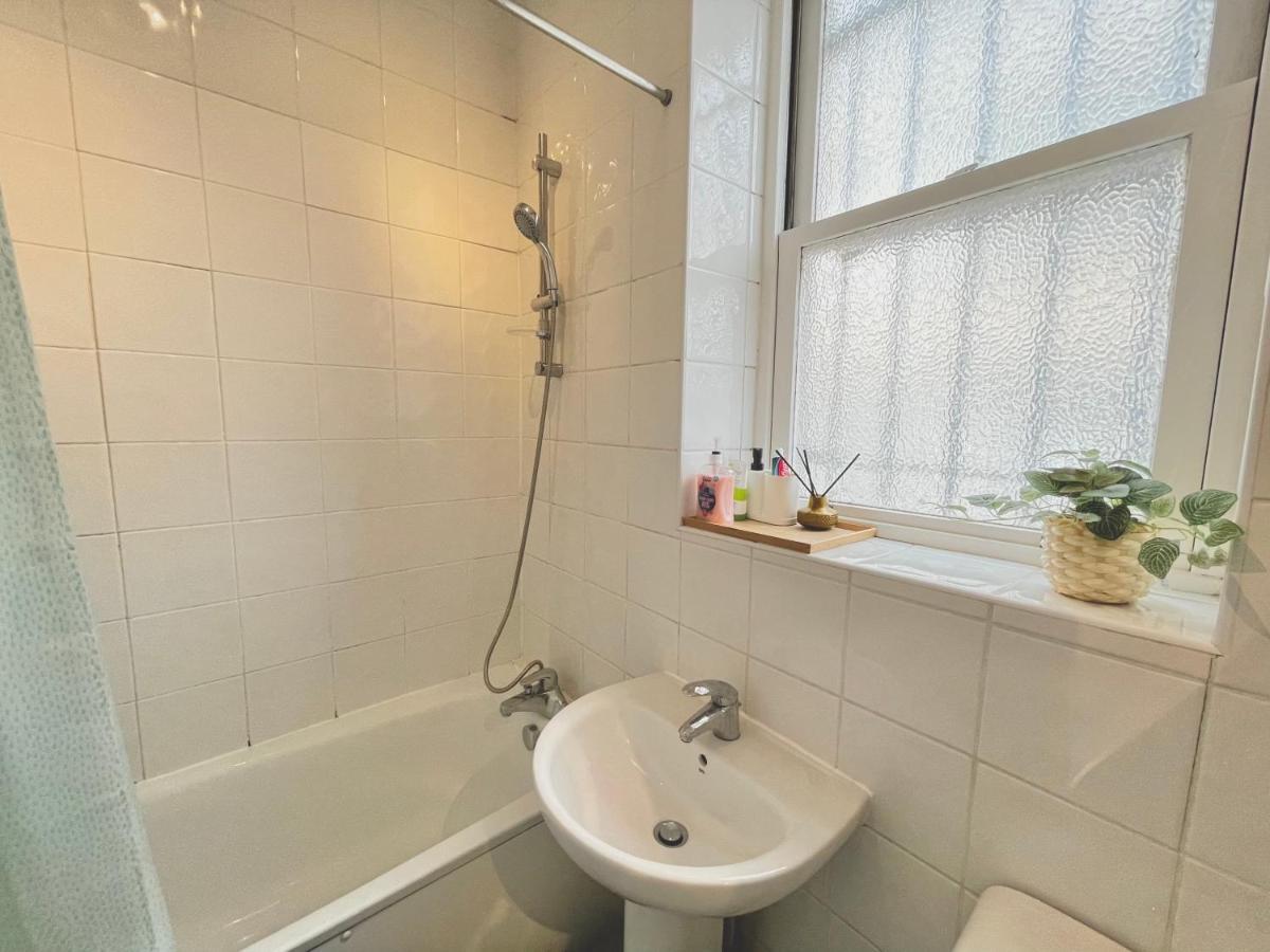 לונדון Archway Mordern 2 Bedrooms Apartment מראה חיצוני תמונה